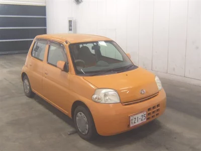 Daihatsu Esse