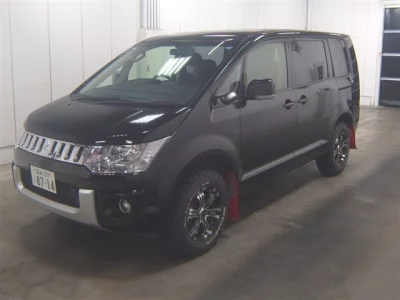 Mitsubishi DELICA D5