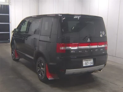 Mitsubishi DELICA D5