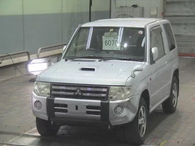 Mitsubishi PAJERO MINI