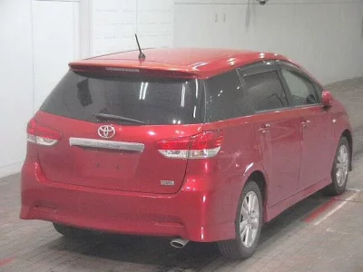 Toyota WISH  с аукциона в Японии