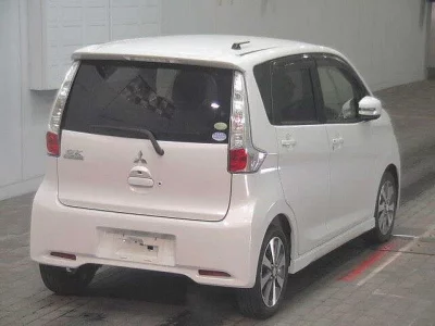 Mitsubishi EK CUSTOM