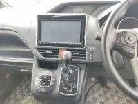 Toyota NOAH лот № 5004 оценка 3  с аукциона в Японии 4