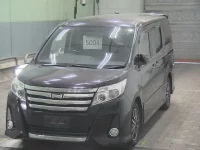 Toyota NOAH лот № 5004 оценка 3  с аукциона в Японии 2