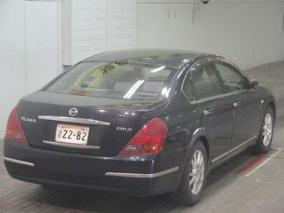 Nissan TEANA