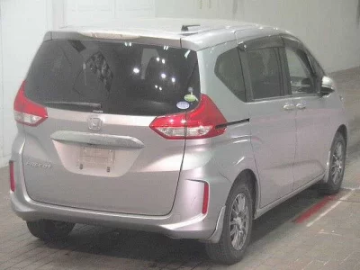 Honda FREED  с аукциона в Японии