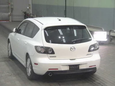 Mazda AXELA  с аукциона в Японии