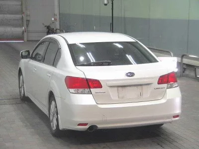 Subaru LEGACY B4