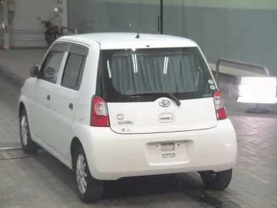Daihatsu Esse