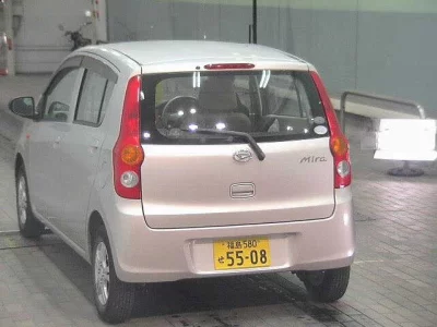 Daihatsu MIRA