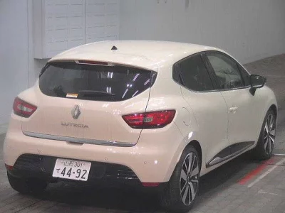 Renault LUTECIA  с аукциона в Японии