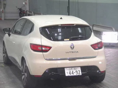 Renault LUTECIA  с аукциона в Японии