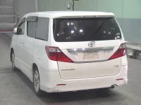 Toyota ALPHARD лот № 5231 оценка 3.5  с аукциона в Японии 1