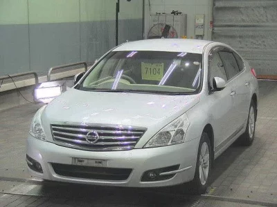 Nissan TEANA