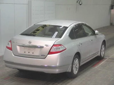 Nissan TEANA