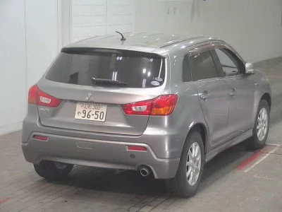 Mitsubishi RVR