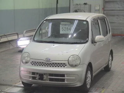 Daihatsu MOVE LATTE