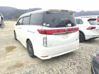 Nissan ELGRAND лот № 7380 оценка 3.5  с аукциона в Японии 1
