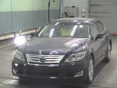 Lexus LS