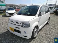 Nissan OTTI лот № 45 оценка R  с аукциона в Японии 1