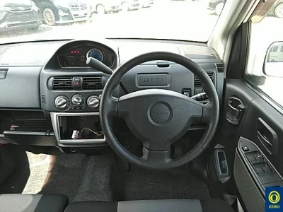 Nissan OTTI  с аукциона в Японии