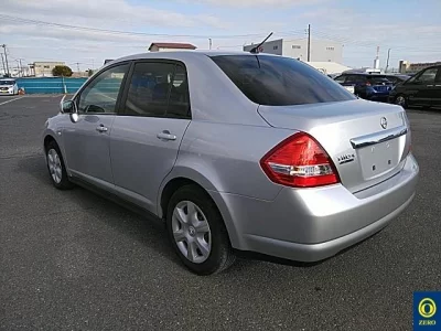 Nissan TIIDA LATIO