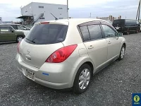Nissan TIIDA лот № 35 оценка 3  с аукциона в Японии 3