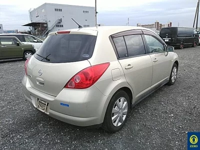 Nissan TIIDA  с аукциона в Японии