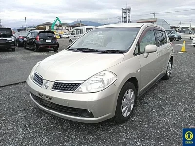 Nissan TIIDA  с аукциона в Японии