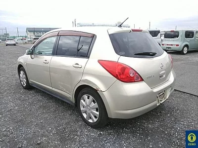 Nissan TIIDA  с аукциона в Японии