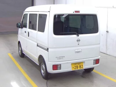 Nissan CLIPPER VAN