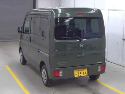 Nissan CLIPPER VAN