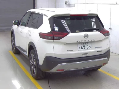Nissan X-TRAIL