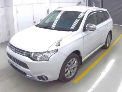 Mitsubishi OUTLANDER PHEV