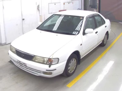Nissan SUNNY  с аукциона в Японии