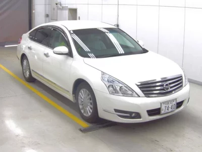 Nissan TEANA