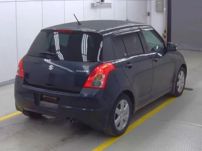 Suzuki SWIFT  с аукциона в Японии