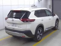 Nissan X-TRAIL лот № 1077 оценка 5  с аукциона в Японии 3