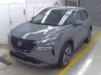 Nissan X-TRAIL лот № 2030 оценка 4  с аукциона в Японии 2