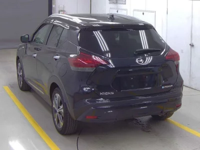 Nissan KICKS