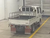 Hino DUTRO лот № 3005 оценка 3.5  с аукциона в Японии 1