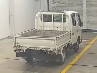 Toyota DYNA  с аукциона в Японии