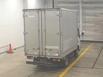 Toyota DYNA  с аукциона в Японии