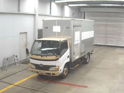 Hino DUTRO  с аукциона в Японии