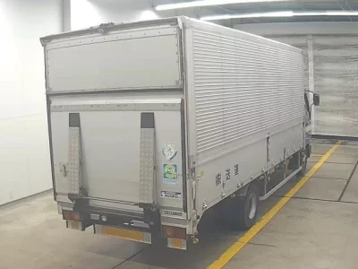 Mitsubishi FUSO FIGHTER