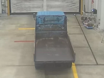 Mazda TITAN  с аукциона в Японии