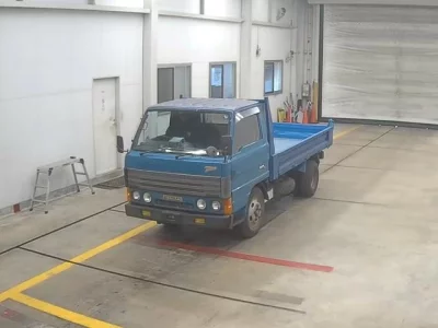 Mazda TITAN  с аукциона в Японии