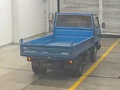 Mazda TITAN  с аукциона в Японии