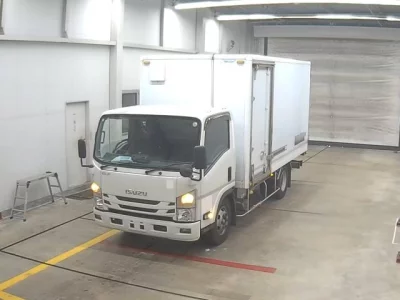 Isuzu Elf