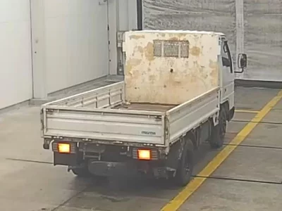 Mazda TITAN  с аукциона в Японии